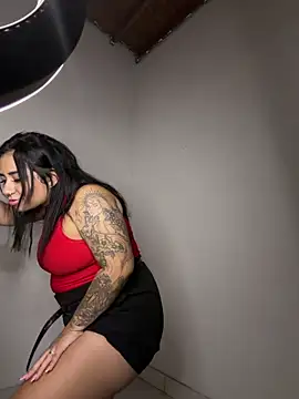 Snapshot of halana_squirts chatting on April 26, 2026, 9:50 am halana squirts online show from April 26, 2026, 9:50 am