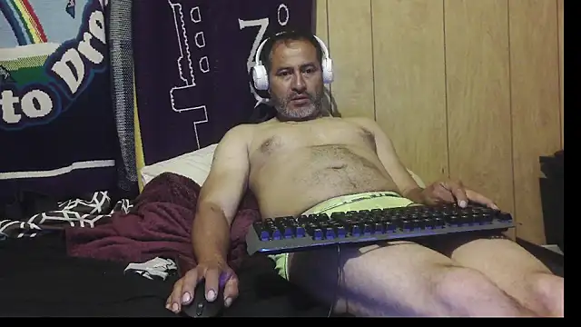 dantehot2020 online show from April 24, 2026, 3:30 am