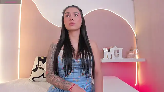 EllieMitchell online show from May 8, 2026, 5:39 pm