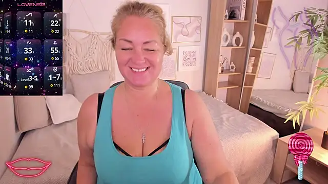 JenniferLight online show from October 4, 2025, 5:25 pm