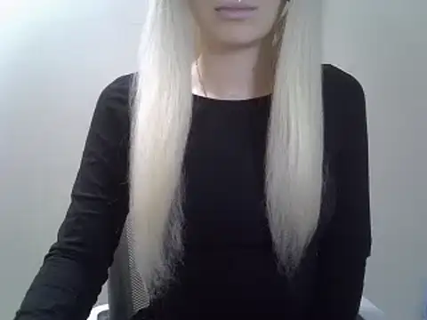 Snapshot of DitaVira chatting on January 8, 2025, 9:23 pm DitaVira online show from January 8, 2025, 9:23 pm