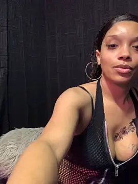 Snapshot of Rakiyahcharms chatting on November 20, 2025, 11:36 pm Rakiyahcharms online show from November 20, 2025, 11:36 pm