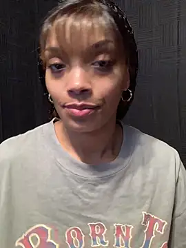 Rakiyahcharms online show from February 18, 2026, 2:20 am