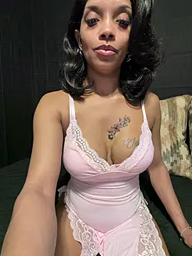Snapshot of Rakiyahcharms chatting on June 6, 2026, 1:16 pm Rakiyahcharms online show from June 6, 2026, 1:16 pm