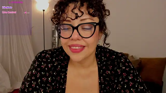 Snapshot of Cherryboobss chatting on February 7, 2026, 4:20 am Cherryboobss online show from February 7, 2026, 4:20 am