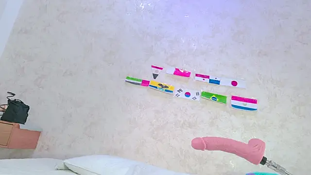 Snapshot of cristinapuerta_ chatting on June 16, 2026, 11:32 am cristinapuerta online show from June 16, 2026, 11:32 am