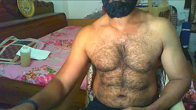 Snapshot of Vbestshow chatting on June 16, 2026, 12:05 pm Vbestshow online show from June 16, 2026, 12:05 pm