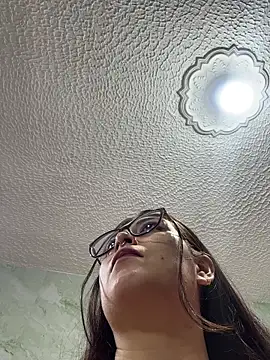 samybenson online show from November 7, 2025, 9:19 pm