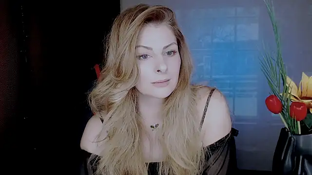 Snapshot of Eleonores chatting on December 15, 2025, 5:02 am Eleonores online show from December 15, 2025, 5:02 am