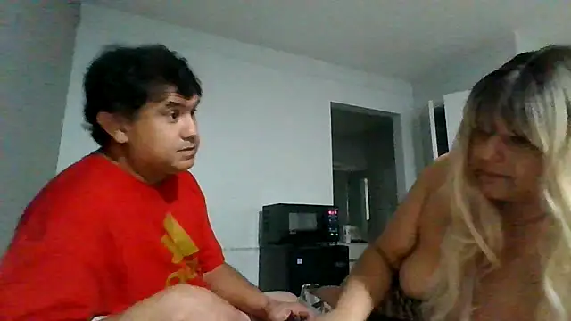 Snapshot of Wilwildwestone420 chatting on December 6, 2024, 6:53 am Wilwildwestone420 online show from December 6, 2024, 6:53 am