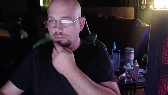 Snapshot of Hunter_Largo@xh chatting on November 24, 2025, 2:44 am Hunter Largoxh online show from November 24, 2025, 2:44 am