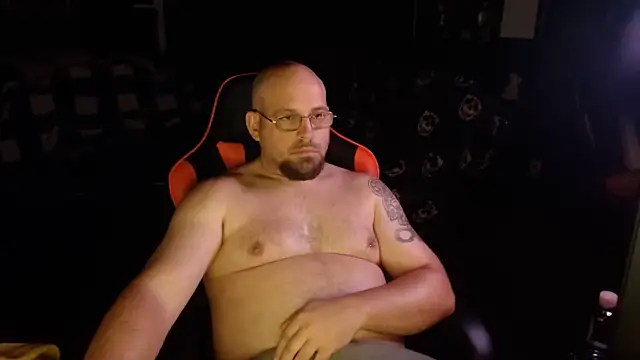 Snapshot of Hunter_Largo@xh chatting on March 13, 2026, 1:43 am Hunter Largoxh online show from March 13, 2026, 1:43 am