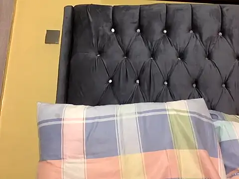 Snapshot of BOOTYBANGER24xx chatting on March 5, 2026, 9:39 am BOOTYBANGER24xx online show from March 5, 2026, 9:39 am