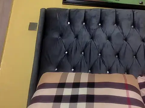 Snapshot of BOOTYBANGER24xx chatting on February 28, 2026, 10:37 am BOOTYBANGER24xx online show from February 28, 2026, 10:37 am