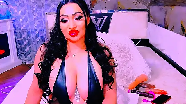 AmyraSunris online show from February 19, 2026, 10:40 pm