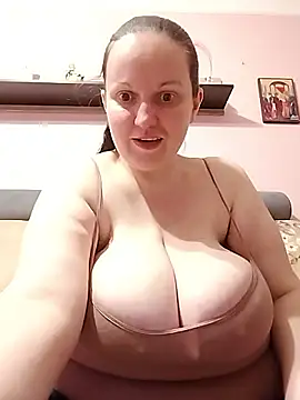 BustyLadyAlma online show from June 1, 2026, 7:30 am
