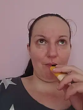 BustyLadyAlma online show from July 4, 2026, 6:31 am