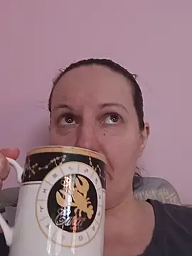 BustyLadyAlma online show from June 14, 2026, 6:25 am