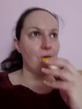 BustyLadyAlma online show from May 10, 2026, 6:39 am