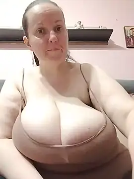 BustyLadyAlma online show from August 3, 2026, 8:00 am