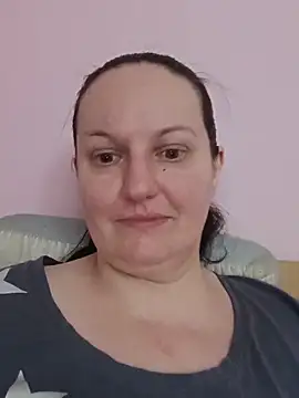 BustyLadyAlma online show from June 13, 2026, 7:39 am