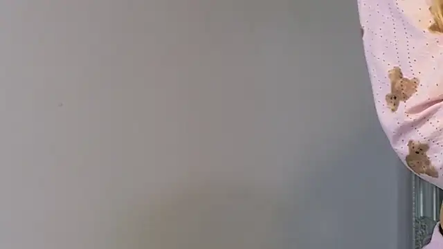 Snapshot of JuliaJuliette chatting on October 29, 2025, 12:59 pm JuliaJuliette online show from October 29, 2025, 12:59 pm