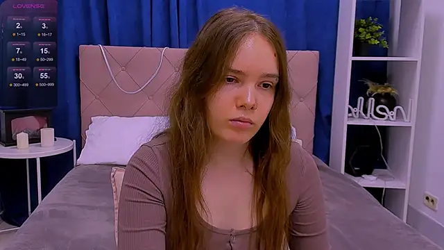 Snapshot of Janie_JJ_Curvie chatting on February 26, 2026, 1:27 am Janie JJ Curvie online show from February 26, 2026, 1:27 am