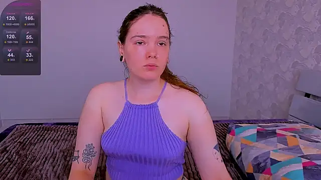 Snapshot of Janie_JJ_Curvie chatting on July 5, 2026, 4:19 am Janie JJ Curvie online show from July 5, 2026, 4:19 am