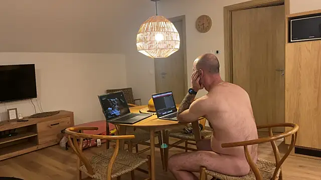 aladin740 online show from October 28, 2025, 6:29 pm