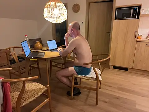 aladin740 online show from November 6, 2025, 4:11 pm