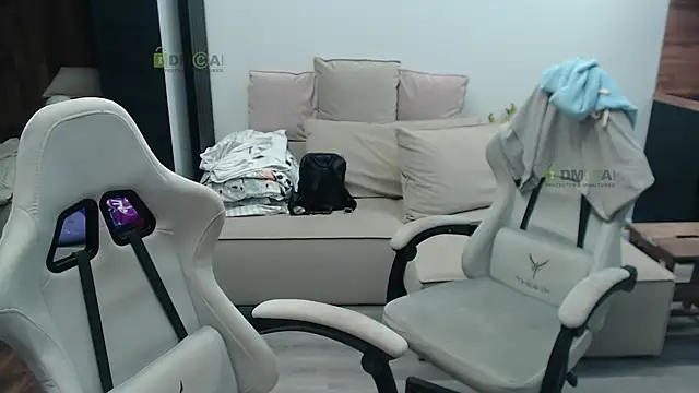 Sunny-Girl1 online show from November 13, 2025, 7:01 am