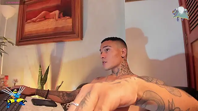 Snapshot of ImDominike chatting on October 29, 2025, 10:31 pm ImDominike online show from October 29, 2025, 10:31 pm