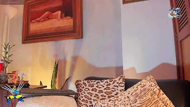 Snapshot of ImDominike chatting on November 29, 2025, 6:35 am ImDominike online show from November 29, 2025, 6:35 am