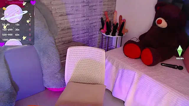 TinnaCobb online show from May 15, 2026, 4:16 pm