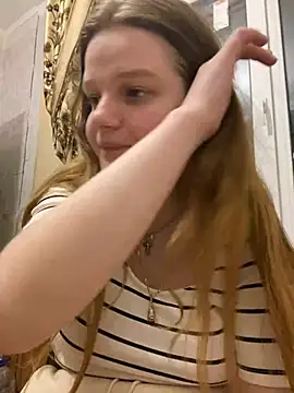 Snapshot of -MimmiLissa- chatting on February 2, 2025, 9:23 pm -MimmiLissa- online show from February 2, 2025, 9:23 pm