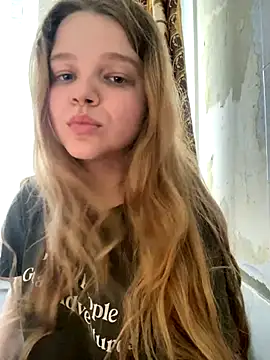 Snapshot of -MimmiLissa- chatting on September 9, 2025, 10:36 am -MimmiLissa- online show from September 9, 2025, 10:36 am