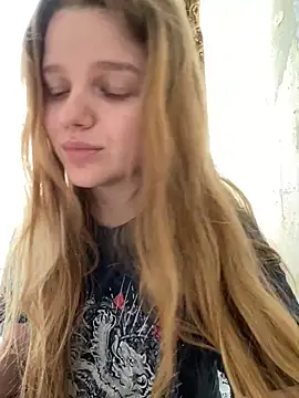 Snapshot of -MimmiLissa- chatting on September 10, 2025, 12:26 pm -MimmiLissa- online show from September 10, 2025, 12:26 pm