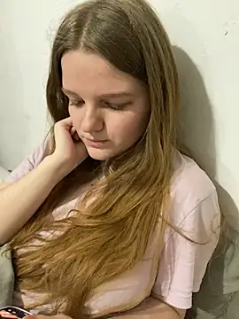 Snapshot of -MimmiLissa- chatting on December 13, 2024, 2:38 pm -MimmiLissa- online show from December 13, 2024, 2:38 pm