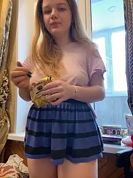 Snapshot of -MimmiLissa- chatting on February 13, 2026, 11:32 am -MimmiLissa- online show from February 13, 2026, 11:32 am