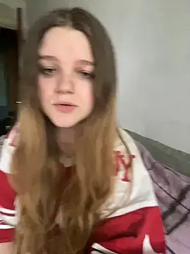 Snapshot of -MimmiLissa- chatting on April 8, 2026, 2:07 pm -MimmiLissa- online show from April 8, 2026, 2:07 pm