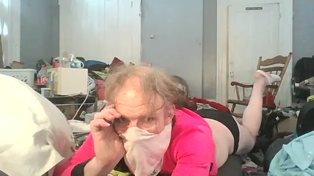 Valarie83 online show from February 23, 2025, 8:44 pm