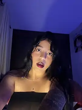 Naiara sex online show from May 8, 2026, 3:10 am