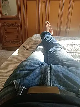 Snapshot of Bobby967 chatting on November 11, 2025, 9:26 am Bobby967 online show from November 11, 2025, 9:26 am