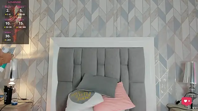 Snapshot of Princsgirl_ chatting on December 2, 2025, 7:37 pm Princsgirl online show from December 2, 2025, 7:37 pm