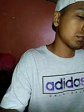 Snapshot of Sirius_5 chatting on October 13, 2025, 4:47 am Sirius 5 online show from October 13, 2025, 4:47 am