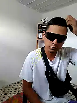 Snapshot of Sirius_5 chatting on October 27, 2025, 5:58 pm Sirius 5 online show from October 27, 2025, 5:58 pm