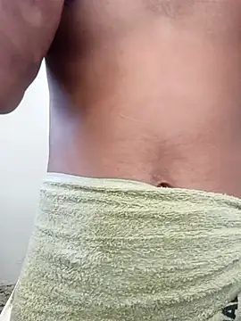 Snapshot of Sirius_5 chatting on November 1, 2025, 6:35 pm Sirius 5 online show from November 1, 2025, 6:35 pm