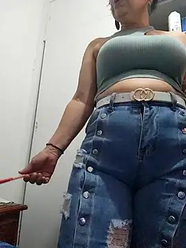 BadMicaela1 online show from December 6, 2024, 3:57 am