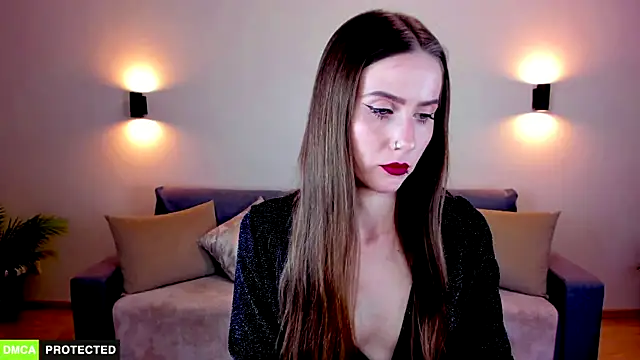 TheWoman   online show from February 4, 2026, 7:31 pm