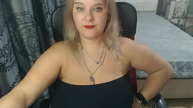 Snapshot of Boolochka chatting on October 15, 2025, 7:22 pm Boolochka online show from October 15, 2025, 7:22 pm